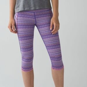 Lululemon Run: Top Speed Crop
Space Dye Twist Iris Flower Pink Shell